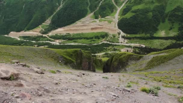 Elbrus 지역의 산의 산책 — 비디오