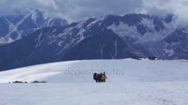 Elbruz Dağı'nın panoramik görünüm