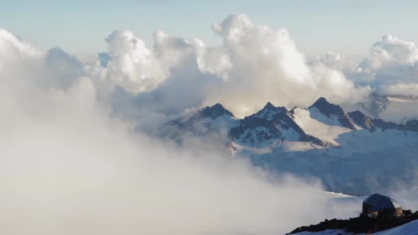 Panoramatický pohled na horu Elbrus — Stock video