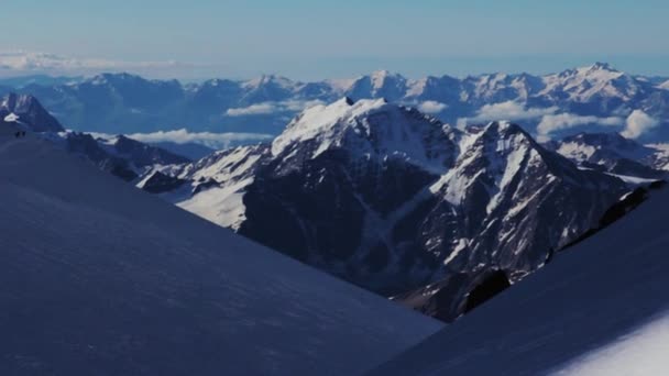 Panoramablick auf den elbrus — Stockvideo