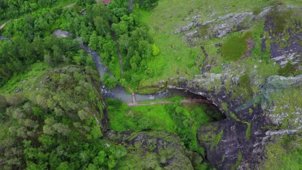 Kapova grot, Shulgan tash natuurreservaat, Basjkirostan, Rusland. — Stockvideo