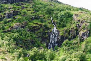 Troll fiyort Norveç Denizi kaya şelale