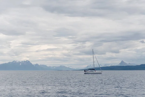 在挪威乘坐游艇出海 — 图库照片