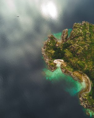 Yelkenli yat Norveç'in havadan görünümü