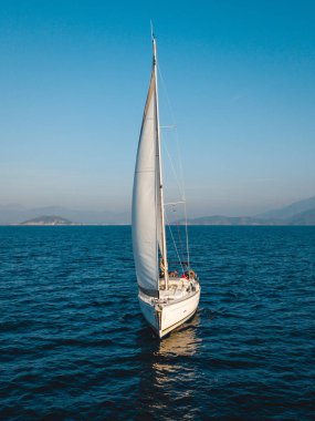 Türkiye 'de açık denizde deniz manzarası