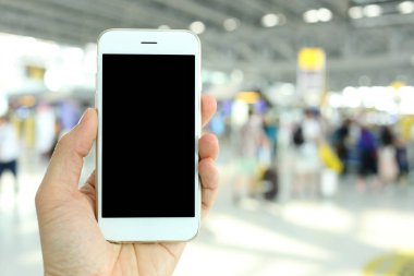 Havaalanı yolcu geçmişine sahip akıllı telefon.