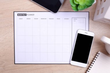  boş ekran smartphone planlayıcısı zamanlama ve ofis malzemeleri üzerinde