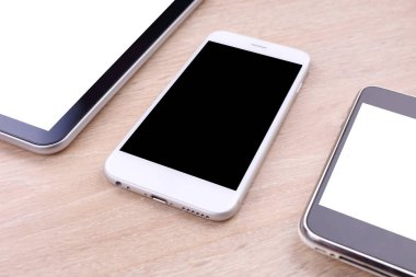 Perspektif smartphone ve tablet boş ekran