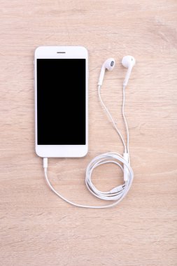 Boş ekran smartphone ile kulaklık