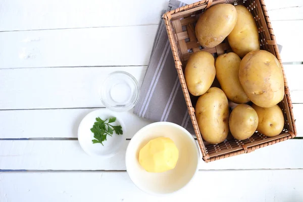 Pohled shora ingredience pro bramborová kaše — Stock fotografie