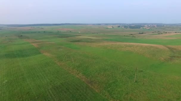 Vlucht boven het prachtige landschap — Stockvideo