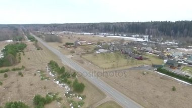 Dikey İniş yakınlarında küçük bir kasaba