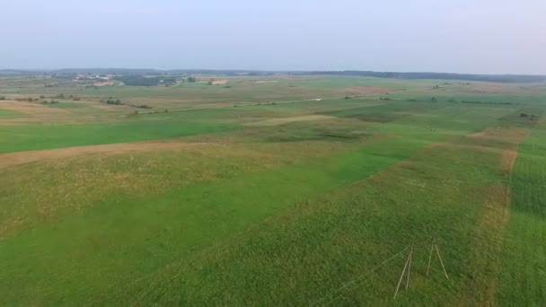 Vlucht boven het prachtige landschap — Stockvideo