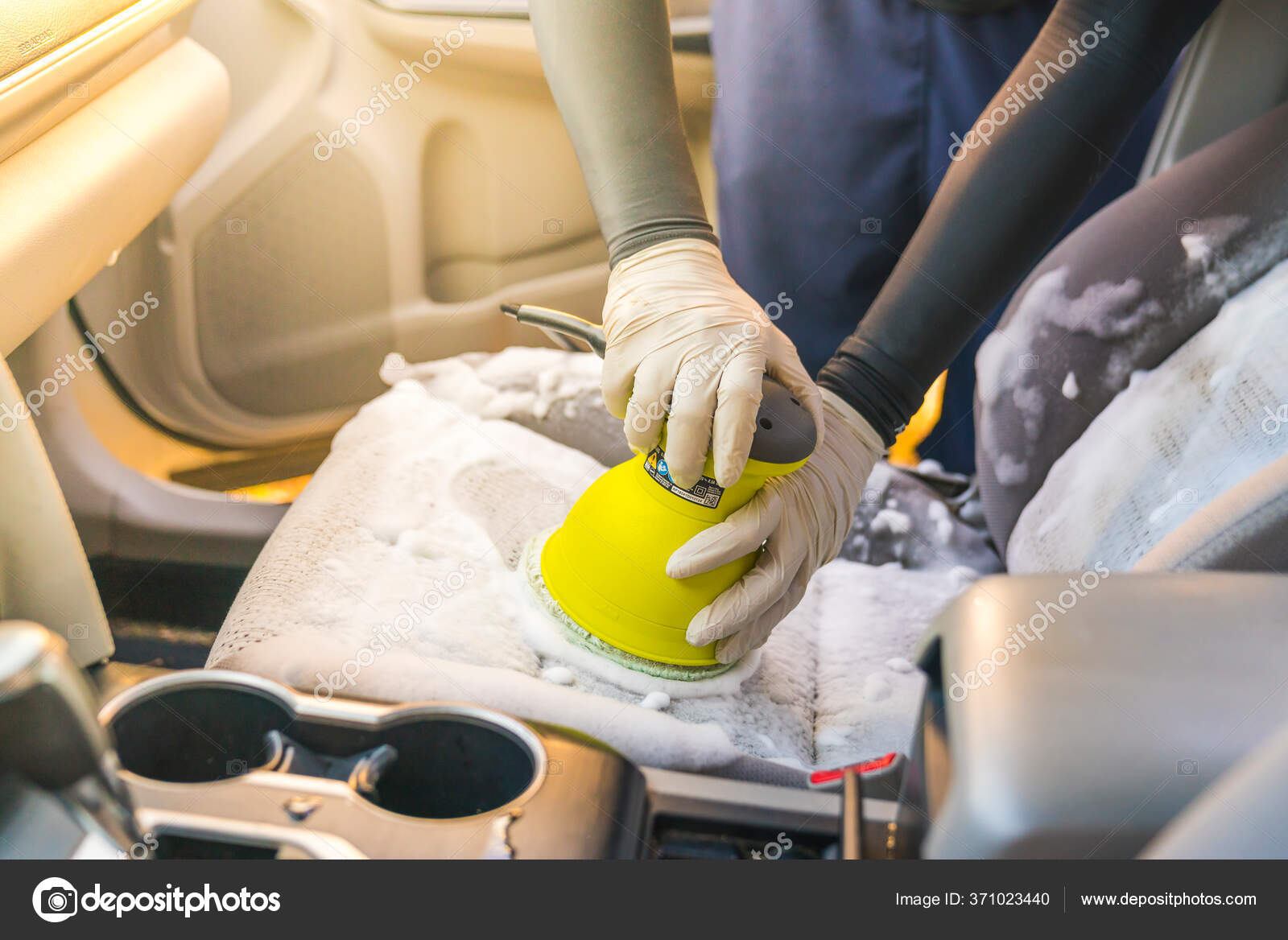 Car Interior Cleaning Foam Simplifies Cleaning Effortlessly