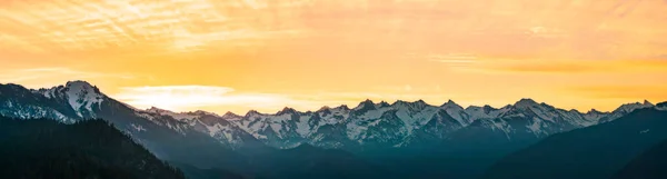 Panorama Picos Montanha Paisagem Pôr Sol — Fotografia de Stock
