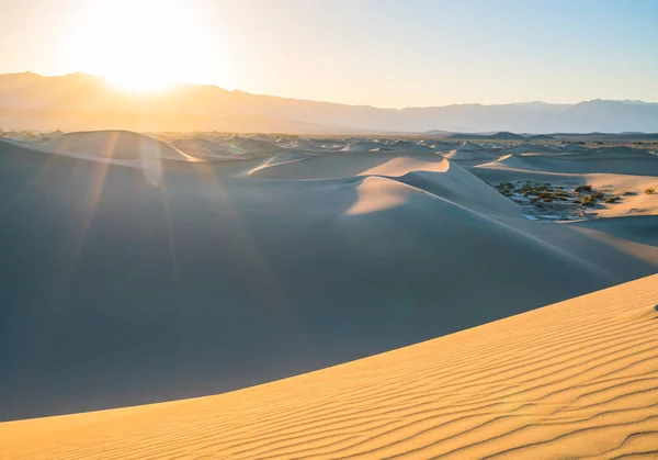 美丽的中平沙沙丘风景 美国加利福尼亚死亡谷国家公园 — 图库照片