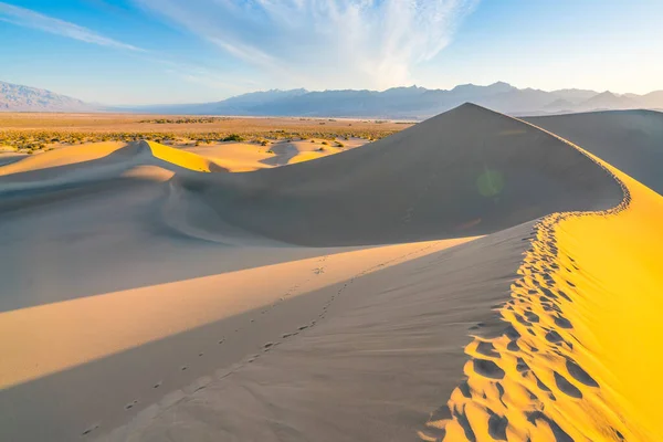 美丽的中平沙沙丘风景 美国加利福尼亚死亡谷国家公园 — 图库照片