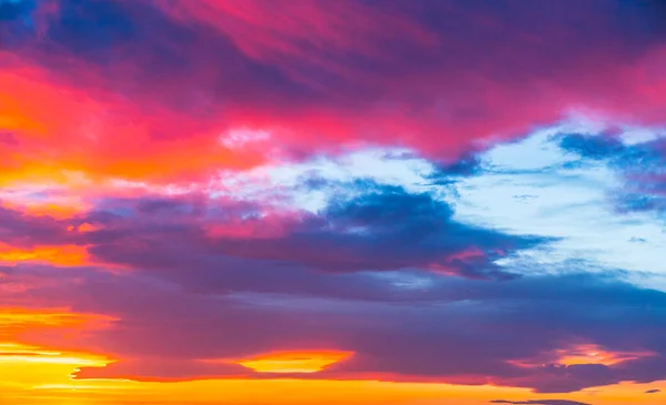 Céu Colorido Por Sol Com Nublado Verão — Fotografia de Stock