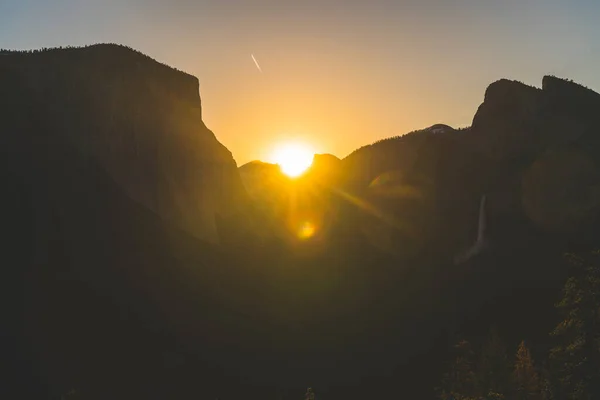 Yosemitský Národní Park Při Východu Slunce Letní Sezóně — Stock fotografie