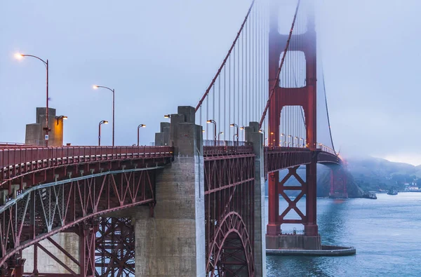 Vue Panoramique Golden Gate Dans Crépuscule Avec Éclairage Réflexion Sur — Photo