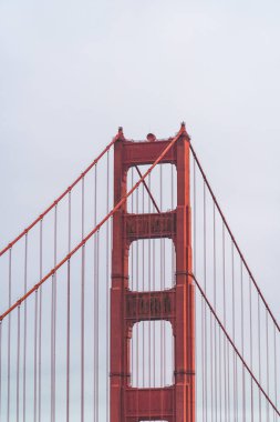 Her zamanki gibi sisli bir sabah, San Francisco, California, ABD.