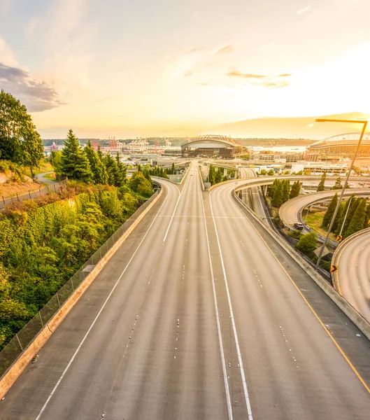 Seattle Skylines Interstate Freeways Converge Elliott Bay Waterfront Background Sunset — Stock Photo, Image