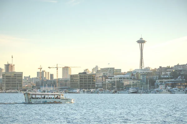 Passeio Pato Passeio Estrada Lago Dia Ensolarado Seattle Washington Eua — Fotografia de Stock