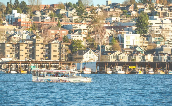 Rida Anka Väg Sjö Turné Solig Dag Seattle Washington Usa — Stockfoto