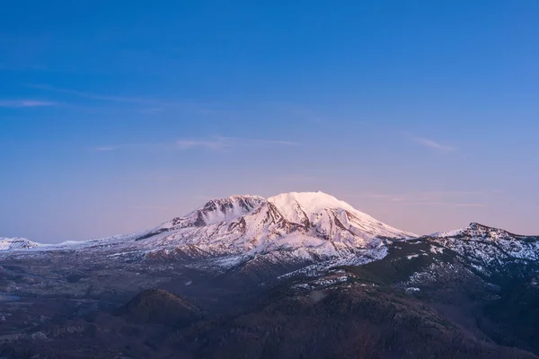 Vista Panorâmica Helens Com Neve Coberta Inverno Quando Pôr Sol — Fotografia de Stock