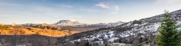 Malerischer Blick Auf Helens Mit Schnee Bedeckt Winter Bei Sonnenuntergang — Stockfoto