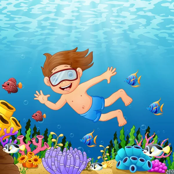 Niño de dibujos animados nadando en el mar con peces — Vector de stock