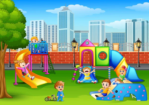 Kinder spielen auf dem Spielplatz — Stockvektor