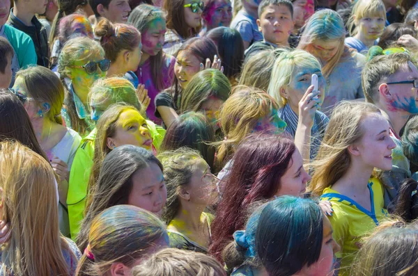 Ulan Ude, Rusya Federasyonu-31 Mayıs: renk "Holi Hint Festivali" — Stok fotoğraf