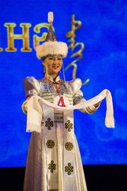 Ulan Ude, Rusya-27 Şubat 2015: Üyeler Buryat ulusal yarışması güzellik ve yetenek 