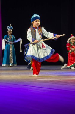 Ulan Ude, Rusya-27 Şubat 2015: Üyeler Buryat ulusal yarışması güzellik ve yetenek 