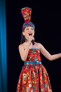 Ulan Ude, Rusya-27 Şubat 2015: Üyeler Buryat ulusal yarışması güzellik ve yetenek 