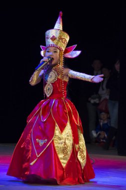 Ulan Ude, Rusya-27 Şubat 2015: Üyeler Buryat ulusal yarışması güzellik ve yetenek 