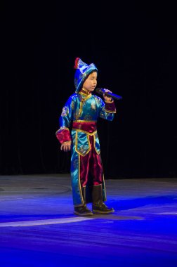 Ulan Ude, Rusya-27 Şubat 2015: Üyeler Buryat ulusal yarışması güzellik ve yetenek 