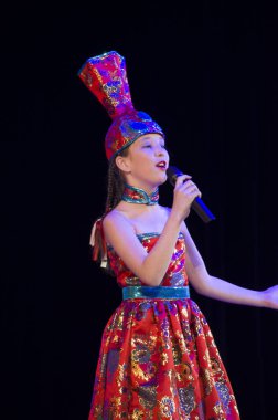 Ulan Ude, Rusya-27 Şubat 2015: Üyeler Buryat ulusal yarışması güzellik ve yetenek 