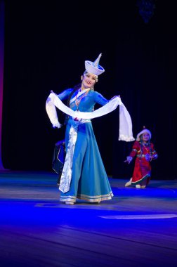 Ulan Ude, Rusya-27 Şubat 2015: Üyeler Buryat ulusal yarışması güzellik ve yetenek 