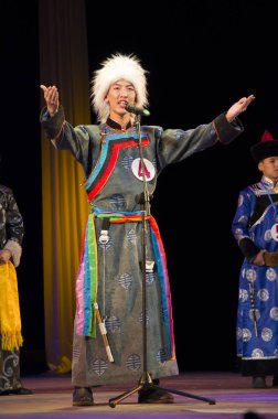 Ulan Ude, Rusya-27 Şubat 2015: Üyeler Buryat ulusal yarışması güzellik ve yetenek 