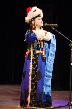 Ulan Ude, Rusya-27 Şubat 2015: Üyeler Buryat ulusal yarışması güzellik ve yetenek 