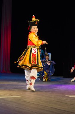 Ulan Ude, Rusya-27 Şubat 2015: Üyeler Buryat ulusal yarışması güzellik ve yetenek 