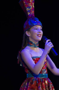 Ulan Ude, Rusya-27 Şubat 2015: Üyeler Buryat ulusal yarışması güzellik ve yetenek 