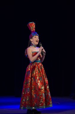 Ulan Ude, Rusya-27 Şubat 2015: Üyeler Buryat ulusal yarışması güzellik ve yetenek 