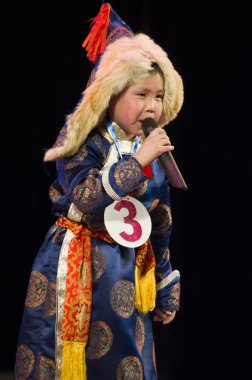 Ulan Ude, Rusya-27 Şubat 2015: Üyeler Buryat ulusal yarışması güzellik ve yetenek 