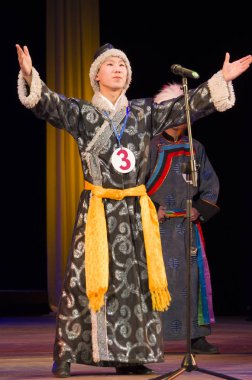 Ulan Ude, Rusya-27 Şubat 2015: Üyeler Buryat ulusal yarışması güzellik ve yetenek 