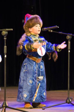 Ulan Ude, Rusya-27 Şubat 2015: Üyeler Buryat ulusal yarışması güzellik ve yetenek 