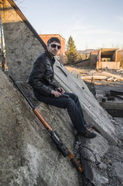 Rus mafya, genç haydut temsilcisi.