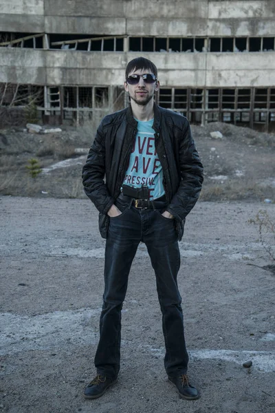 Rus mafya, genç haydut temsilcisi.